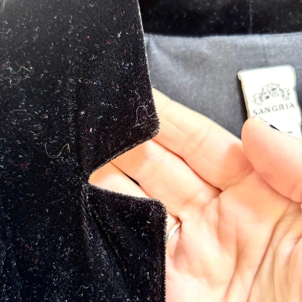 Sangria Cropped Black Velvet Bolero Jacket Witchy Goth Size Medium 3/4 sleeve - Picture 3 of 8